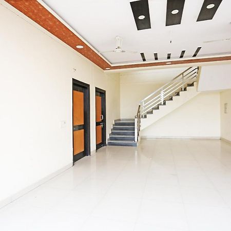Hotel Oyo 40446 Yas Residency Alīgarh Exteriér fotografie