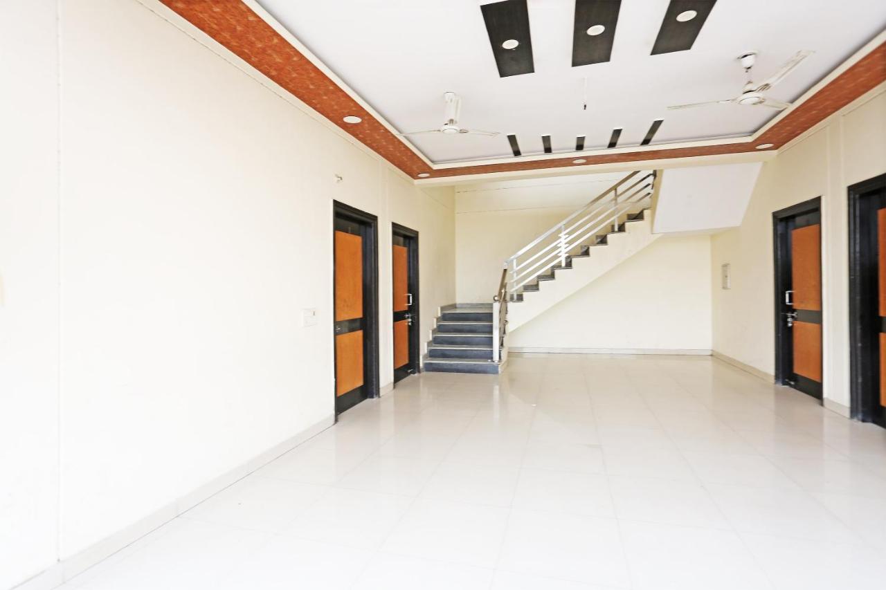 Hotel Oyo 40446 Yas Residency Alīgarh Exteriér fotografie