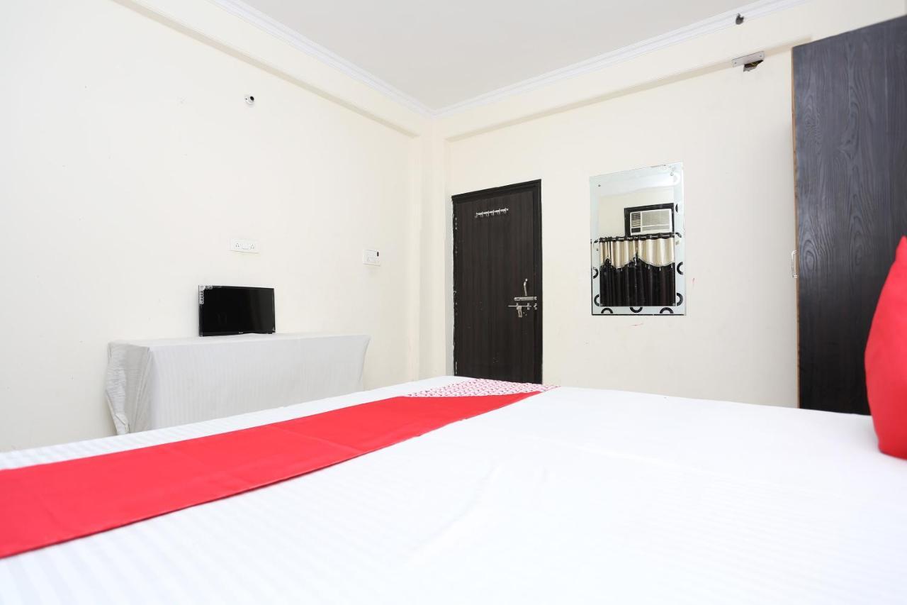 Hotel Oyo 40446 Yas Residency Alīgarh Exteriér fotografie