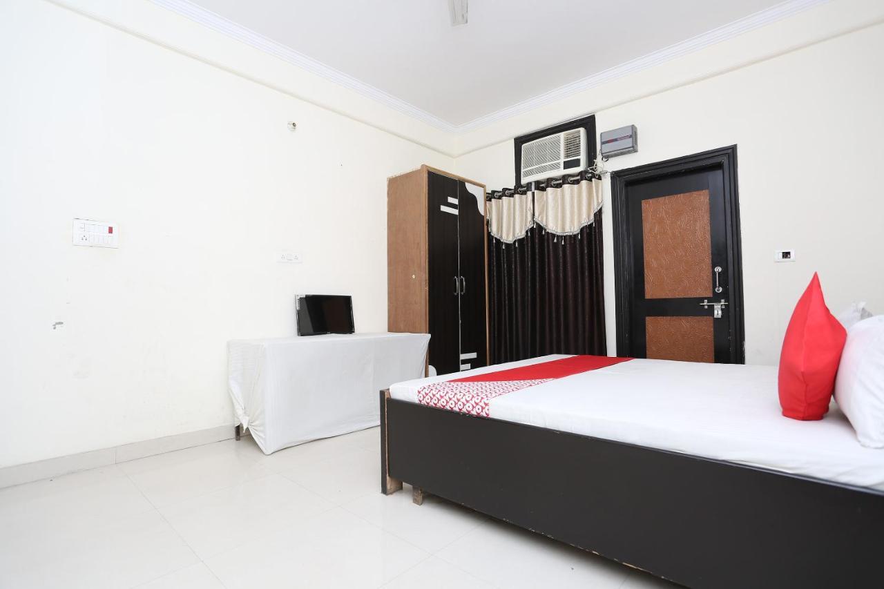 Hotel Oyo 40446 Yas Residency Alīgarh Exteriér fotografie