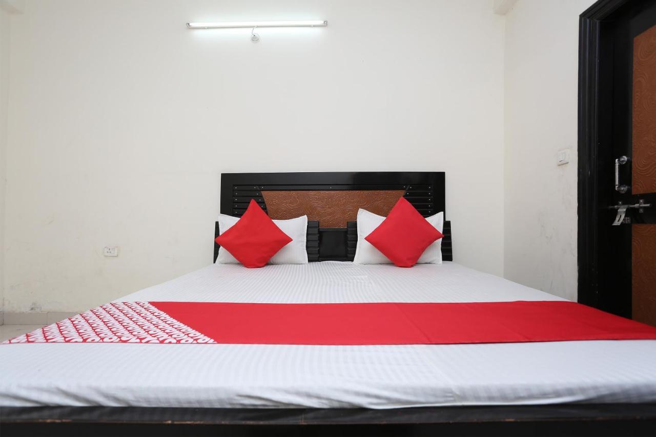 Hotel Oyo 40446 Yas Residency Alīgarh Exteriér fotografie