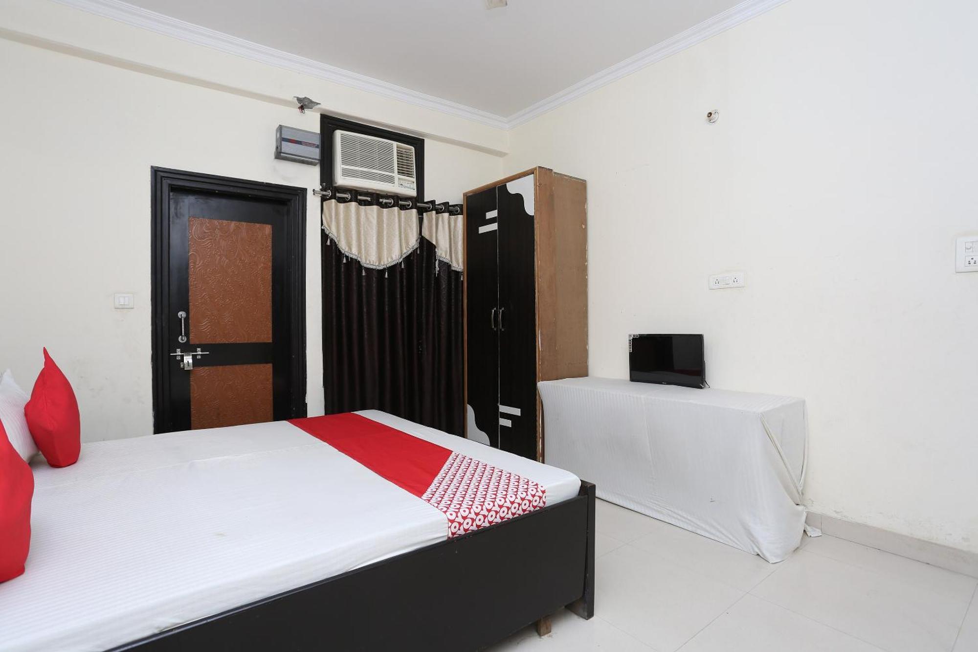 Hotel Oyo 40446 Yas Residency Alīgarh Exteriér fotografie