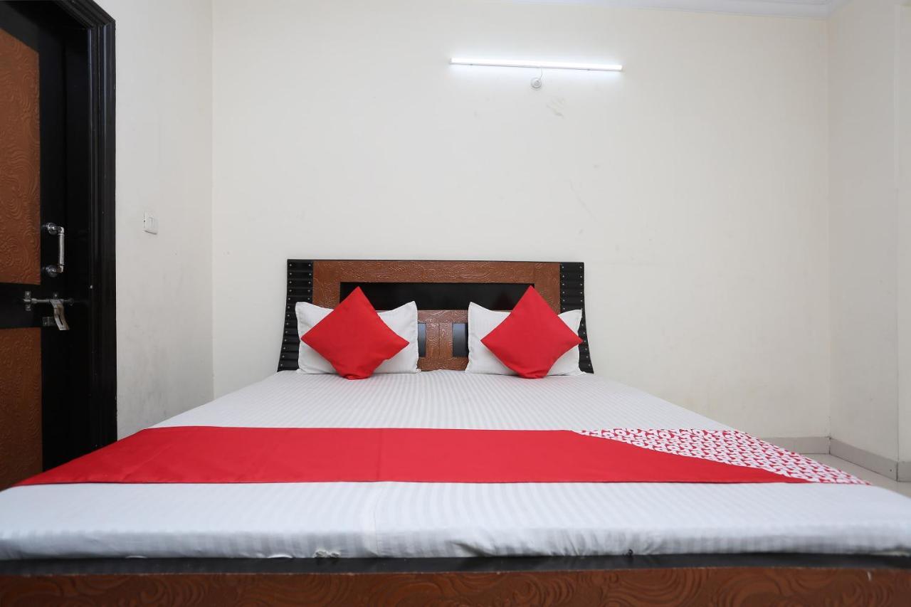Hotel Oyo 40446 Yas Residency Alīgarh Exteriér fotografie